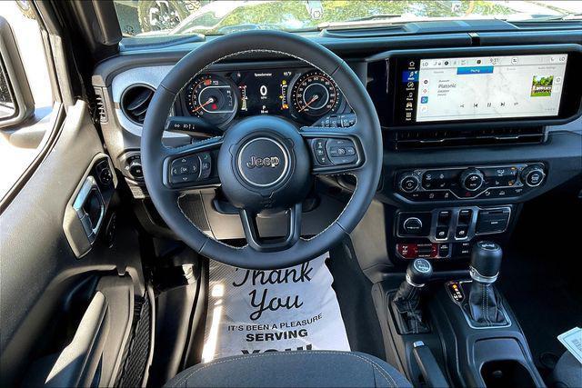 new 2025 Jeep Wrangler car, priced at $46,485