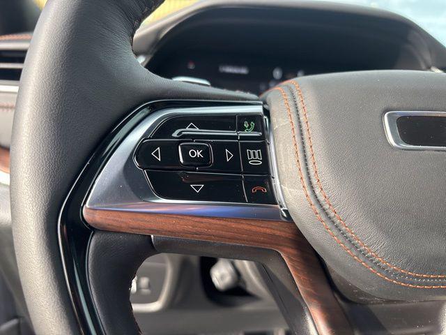 new 2025 Jeep Grand Cherokee car, priced at $58,900