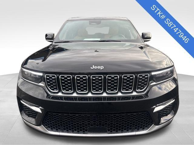 new 2025 Jeep Grand Cherokee car, priced at $58,900