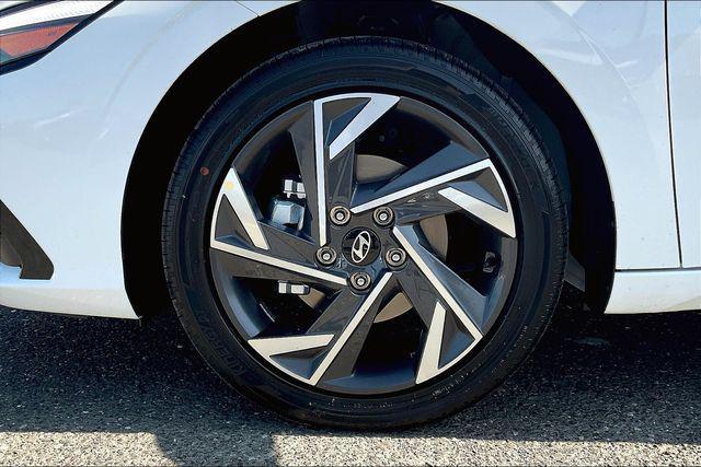 new 2025 Hyundai Elantra car, priced at $26,340