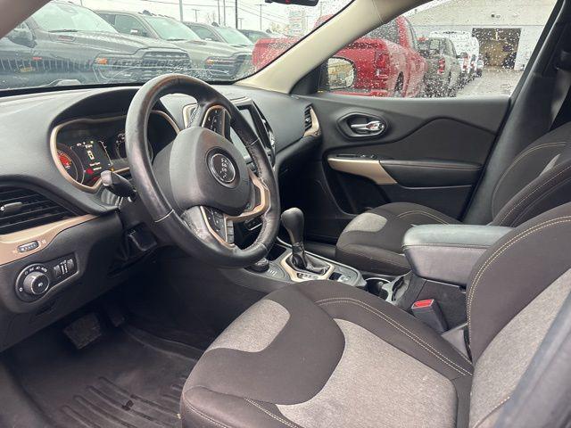 used 2018 Jeep Cherokee car, priced at $9,401