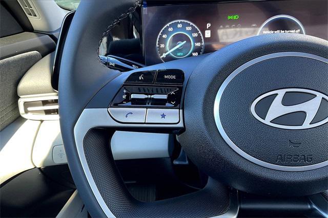 new 2025 Hyundai Elantra car, priced at $31,130