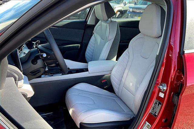 new 2025 Hyundai Elantra car, priced at $31,130