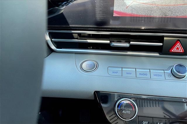 new 2025 Hyundai Elantra car, priced at $31,130