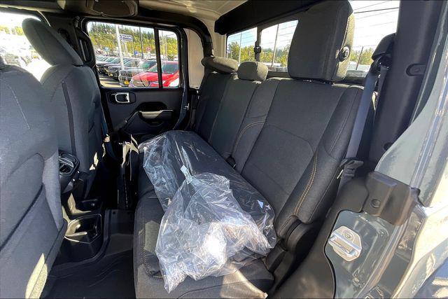new 2025 Jeep Gladiator car, priced at $44,600