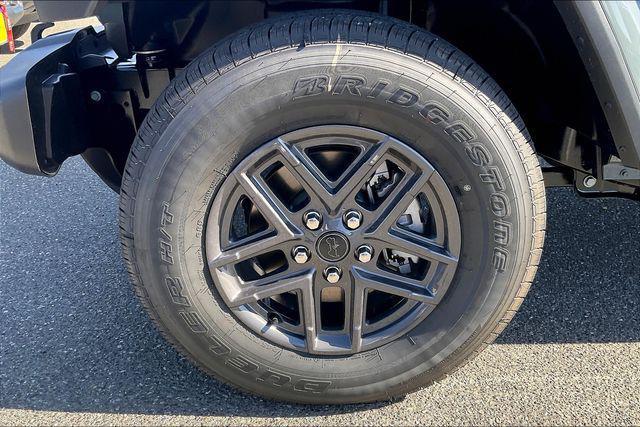 new 2025 Jeep Gladiator car, priced at $44,600