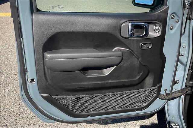 new 2025 Jeep Gladiator car, priced at $44,600