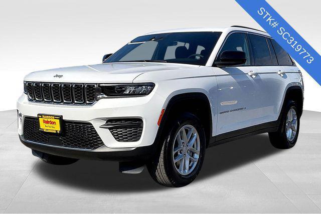 new 2025 Jeep Grand Cherokee car, priced at $38,530