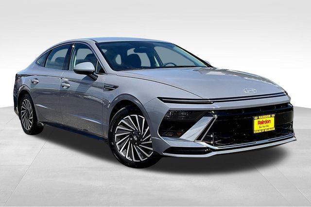 new 2025 Hyundai Sonata Hybrid car, priced at $29,948