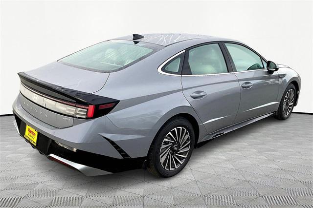 new 2025 Hyundai Sonata Hybrid car, priced at $32,640