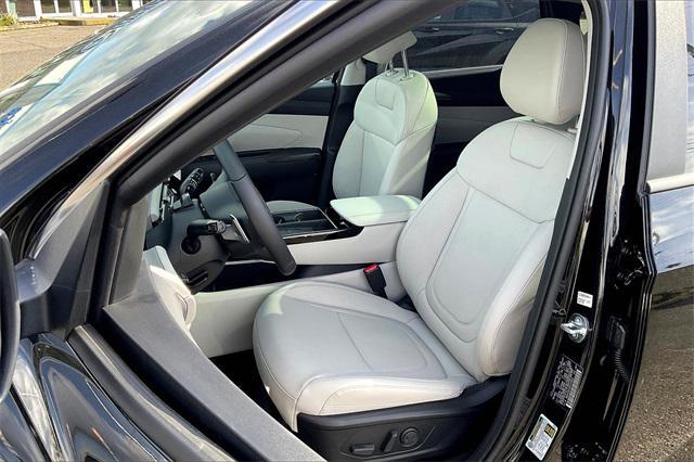 new 2025 Hyundai TUCSON Hybrid car, priced at $37,299