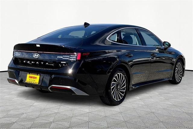 new 2025 Hyundai Sonata Hybrid car, priced at $31,748