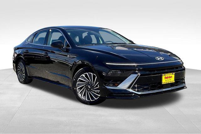 new 2025 Hyundai Sonata Hybrid car, priced at $28,248