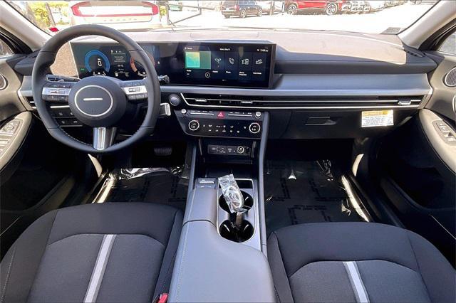 new 2025 Hyundai Sonata Hybrid car, priced at $31,748