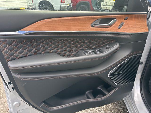 new 2025 Jeep Grand Cherokee L car, priced at $66,035