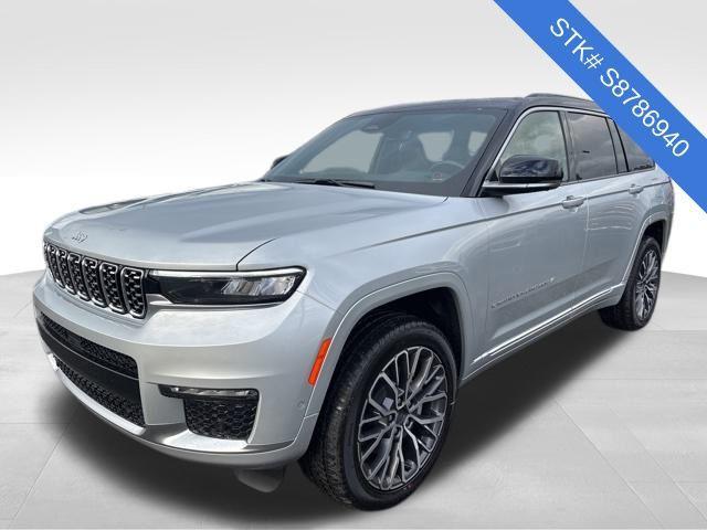 new 2025 Jeep Grand Cherokee L car, priced at $66,035