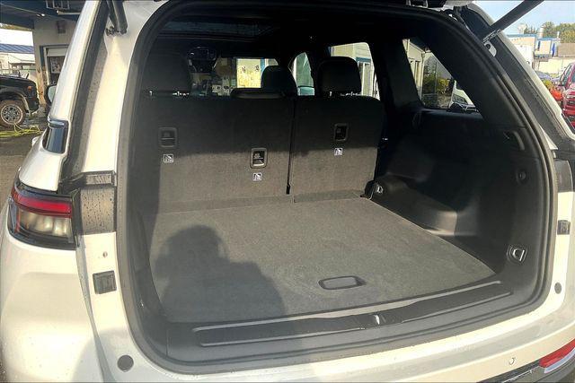 new 2025 Jeep Grand Cherokee car, priced at $47,165