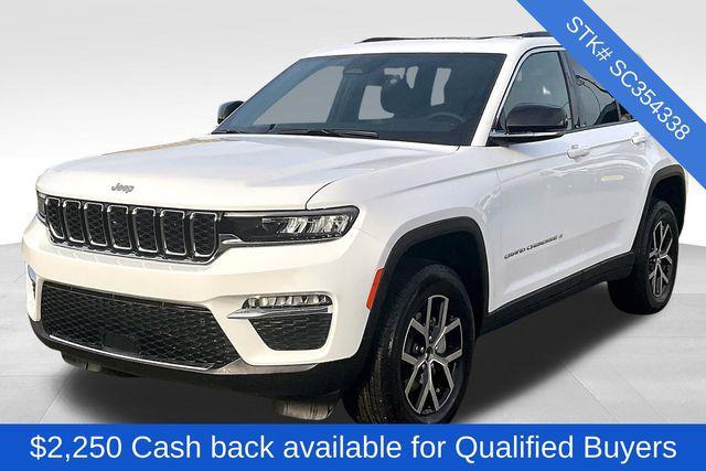 new 2025 Jeep Grand Cherokee car, priced at $47,165
