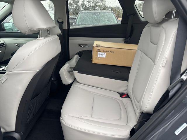 new 2026 Hyundai TUCSON Hybrid car, priced at $40,275