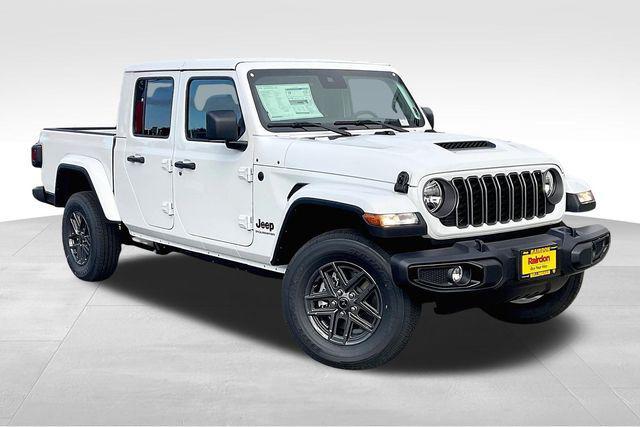 new 2025 Jeep Gladiator car, priced at $44,005