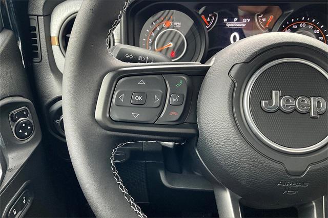 new 2025 Jeep Wrangler car, priced at $47,050