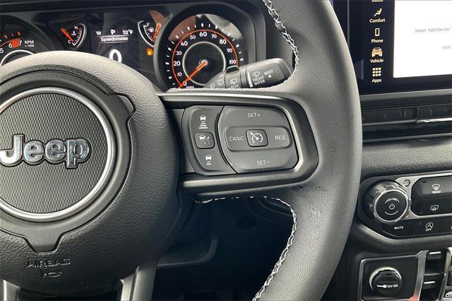 new 2025 Jeep Wrangler car, priced at $47,050