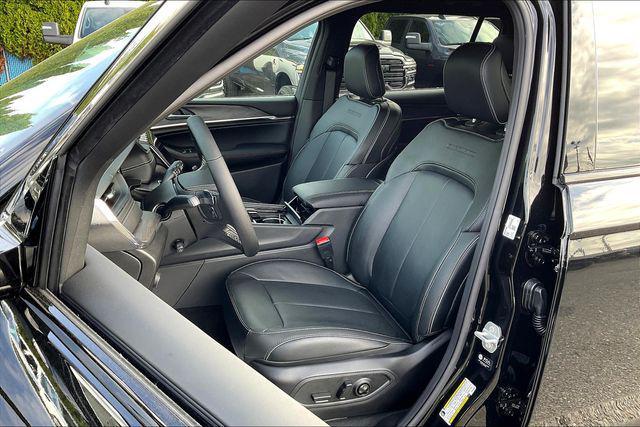 new 2025 Jeep Grand Cherokee L car, priced at $59,085