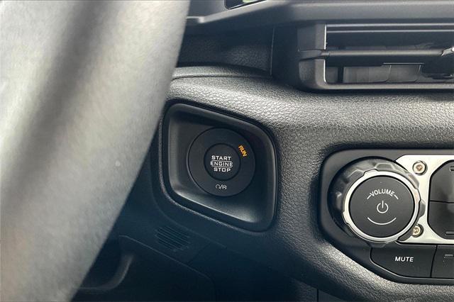 new 2025 Jeep Gladiator car, priced at $44,973