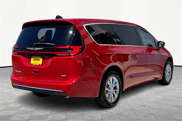 new 2025 Chrysler Pacifica car, priced at $46,863