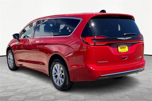 new 2025 Chrysler Pacifica car, priced at $46,863