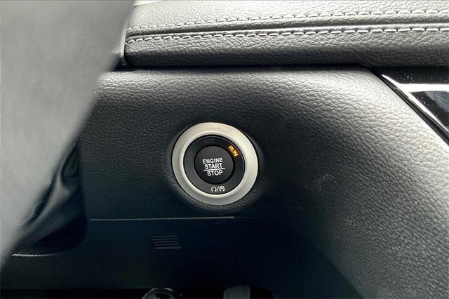 new 2025 Chrysler Pacifica Hybrid car, priced at $48,581