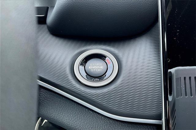 new 2025 Jeep Grand Cherokee L car, priced at $47,012