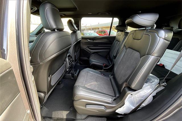 new 2025 Jeep Grand Cherokee L car, priced at $47,012