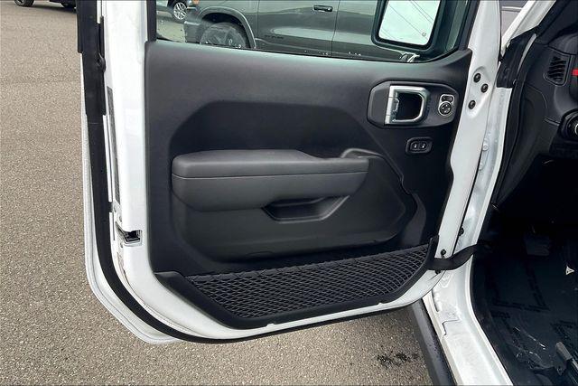 new 2025 Jeep Wrangler car, priced at $52,905