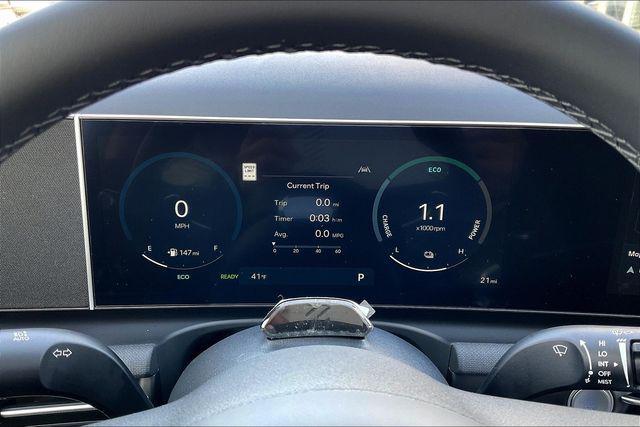 new 2025 Hyundai TUCSON Hybrid car, priced at $31,495