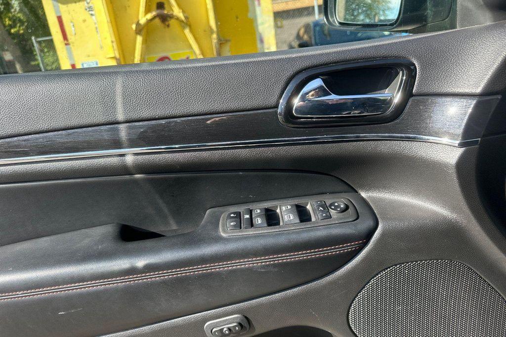 used 2021 Jeep Grand Cherokee car, priced at $27,199