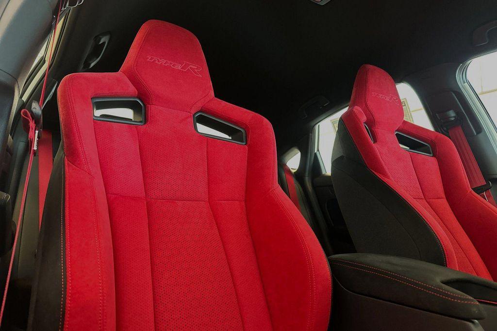 new 2025 Honda Civic Type R car, priced at $47,545