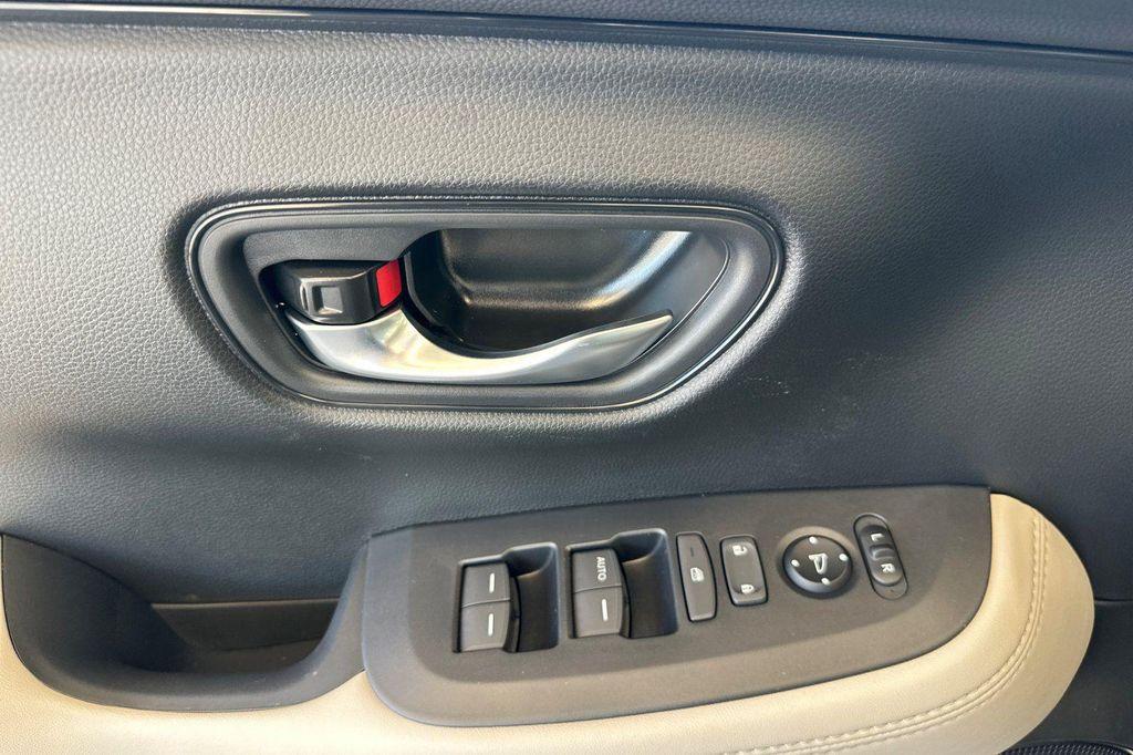 new 2026 Honda HR-V car, priced at $28,050