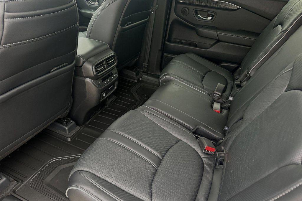 new 2025 Honda Pilot car, priced at $55,030