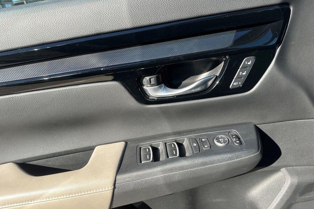 used 2023 Honda CR-V car, priced at $27,899