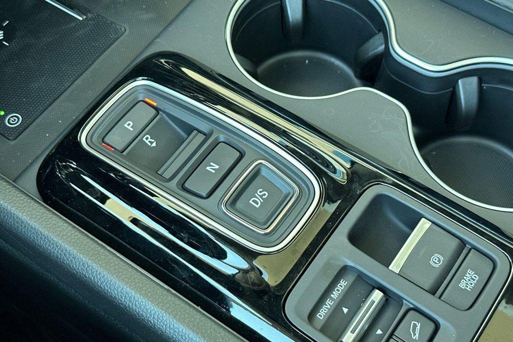 new 2025 Honda Pilot car, priced at $52,950