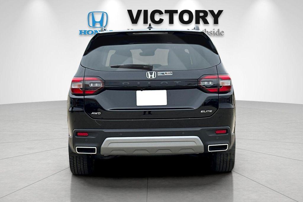 new 2025 Honda Pilot car, priced at $54,575