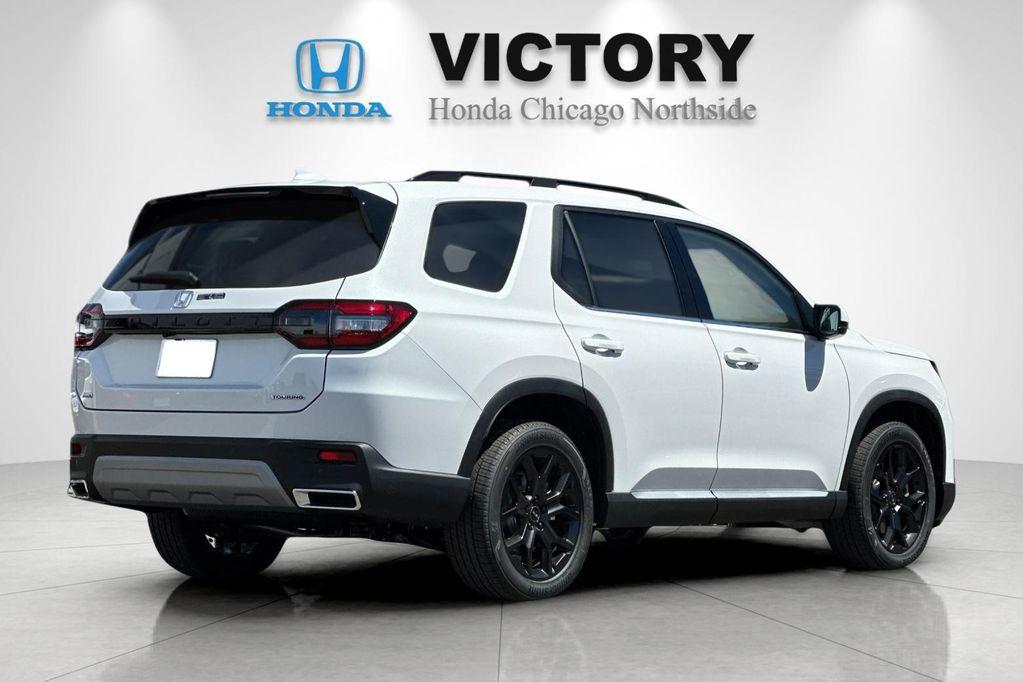 new 2025 Honda Pilot car, priced at $53,450