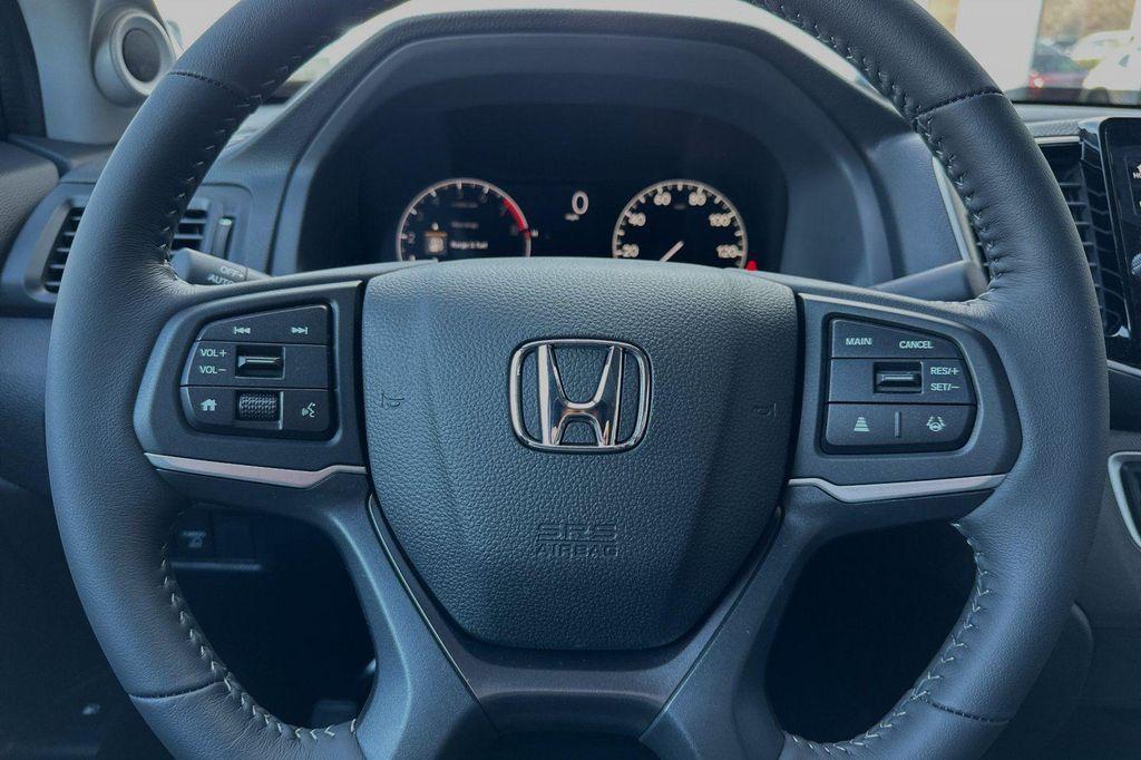new 2025 Honda Ridgeline car, priced at $42,100