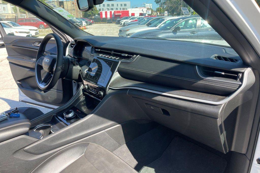 used 2023 Jeep Grand Cherokee L car, priced at $27,191