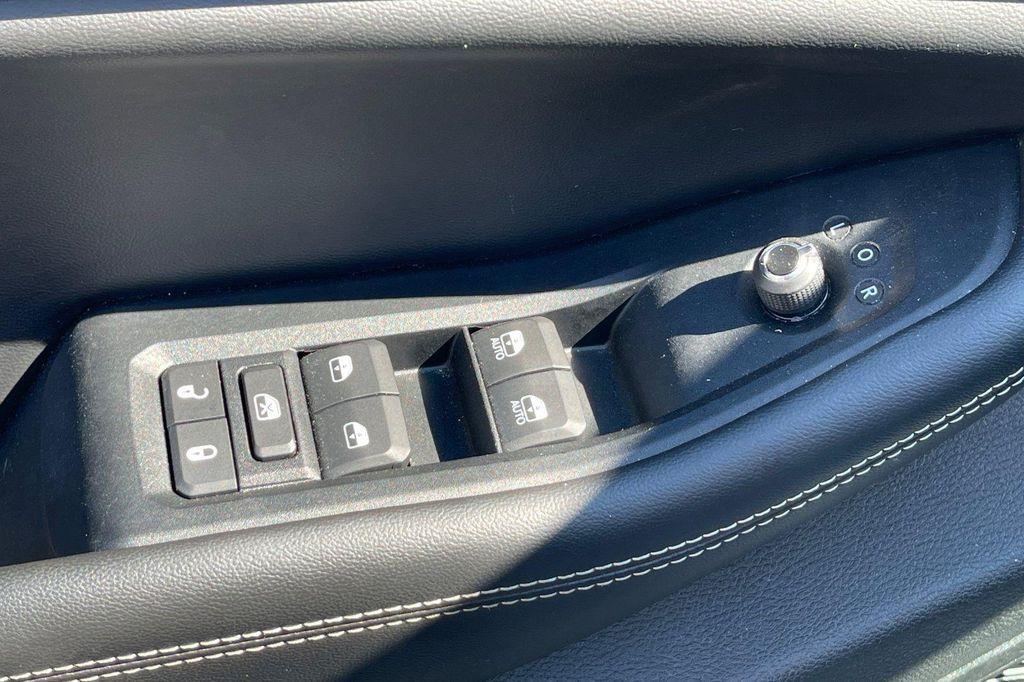 used 2023 Jeep Grand Cherokee L car, priced at $27,191