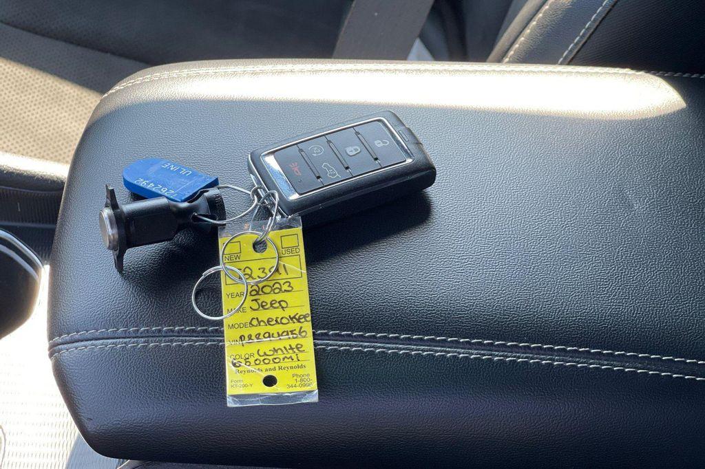 used 2023 Jeep Grand Cherokee L car, priced at $27,191