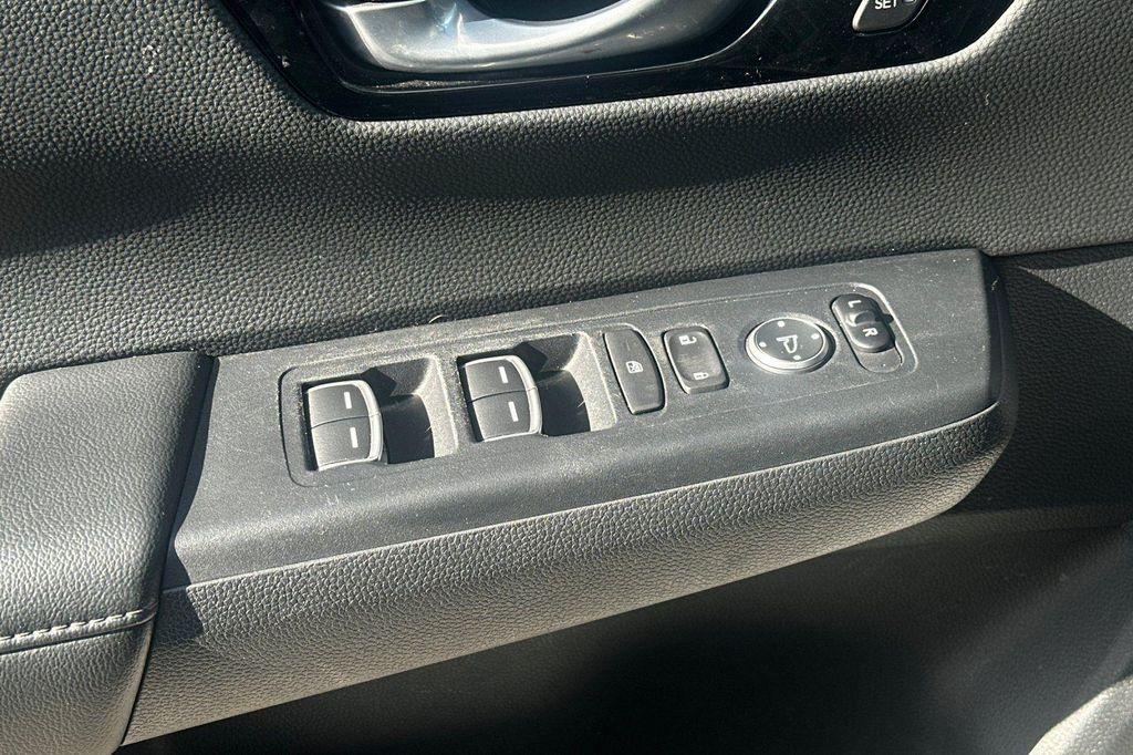 used 2023 Honda CR-V car, priced at $31,999