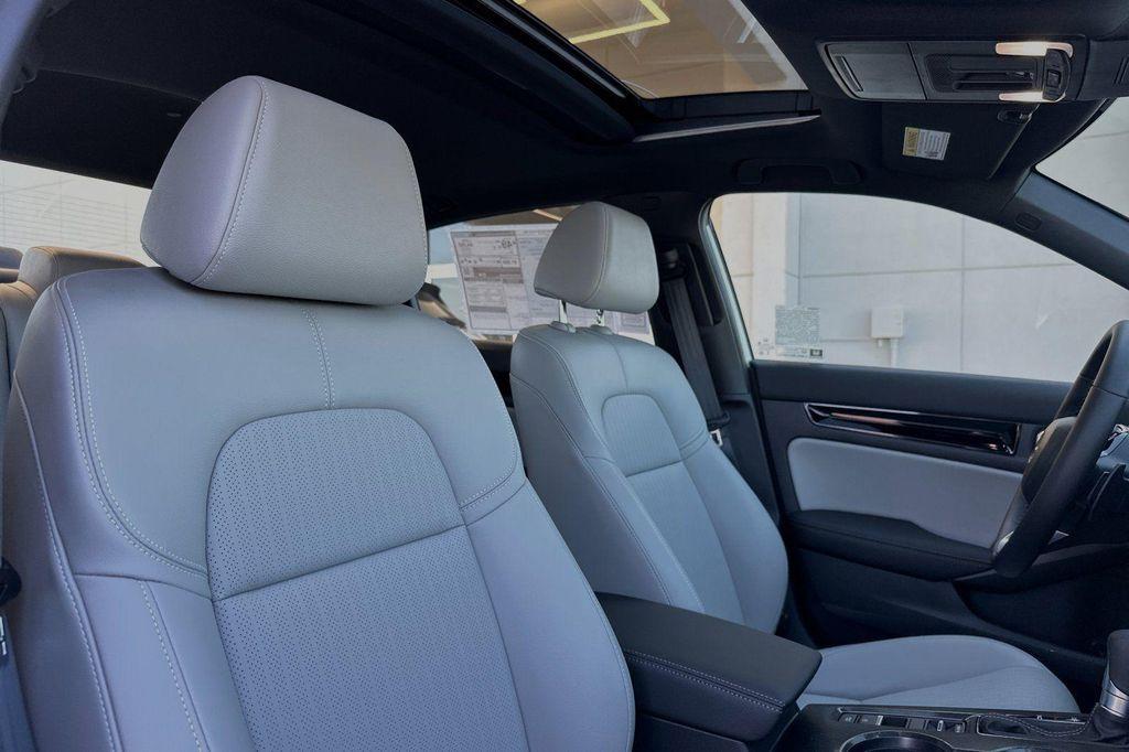 new 2025 Honda Civic Hybrid car, priced at $33,100