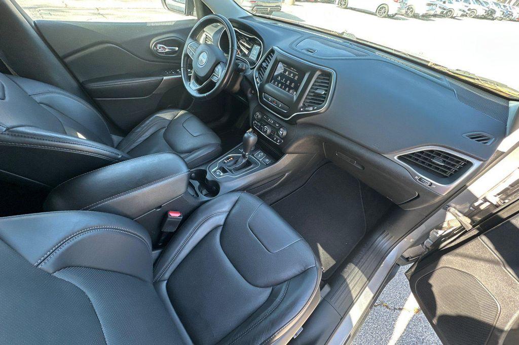 used 2021 Jeep Cherokee car, priced at $18,999